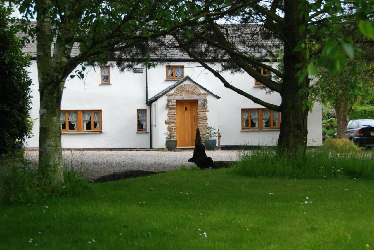 Armidale Cottages B&B ワーキントン エクステリア 写真